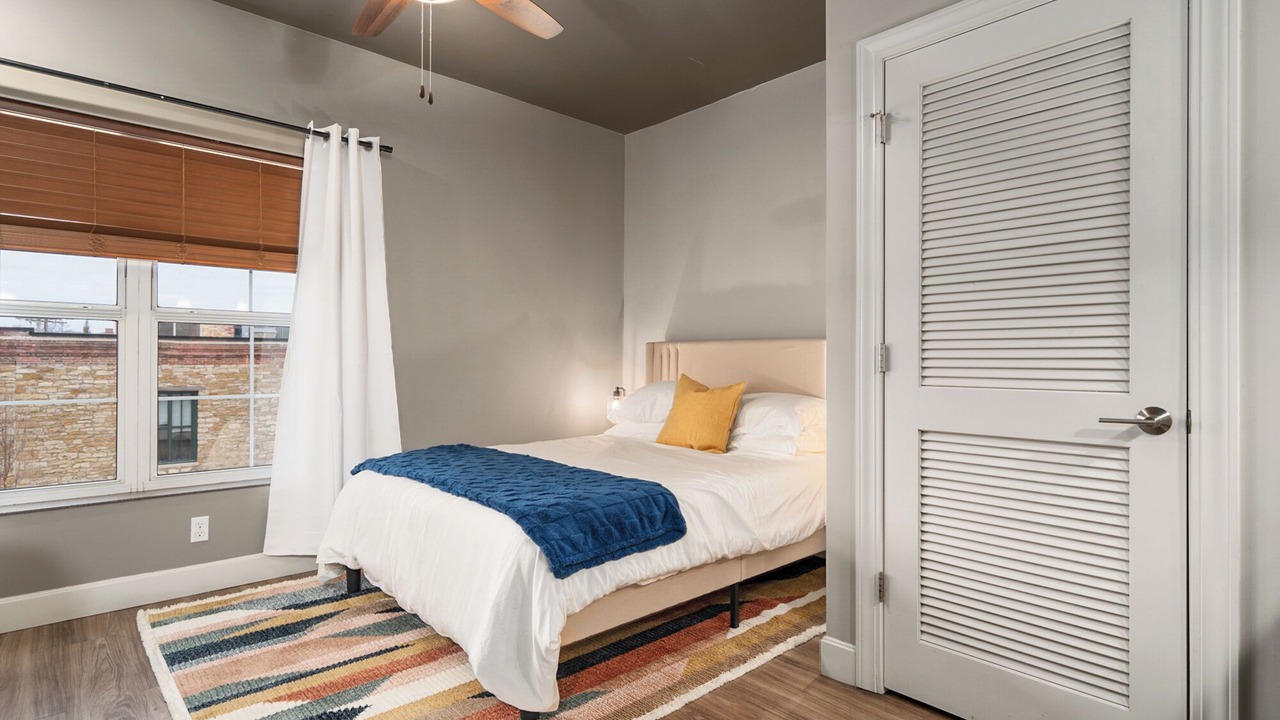 Photo of Bedroom in Lawrence
