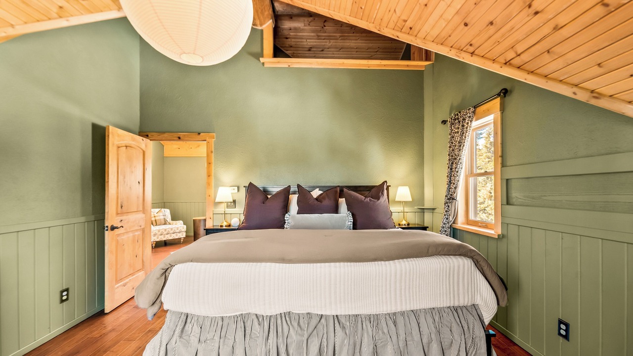Photo of Bedroom in Valley of the Sun