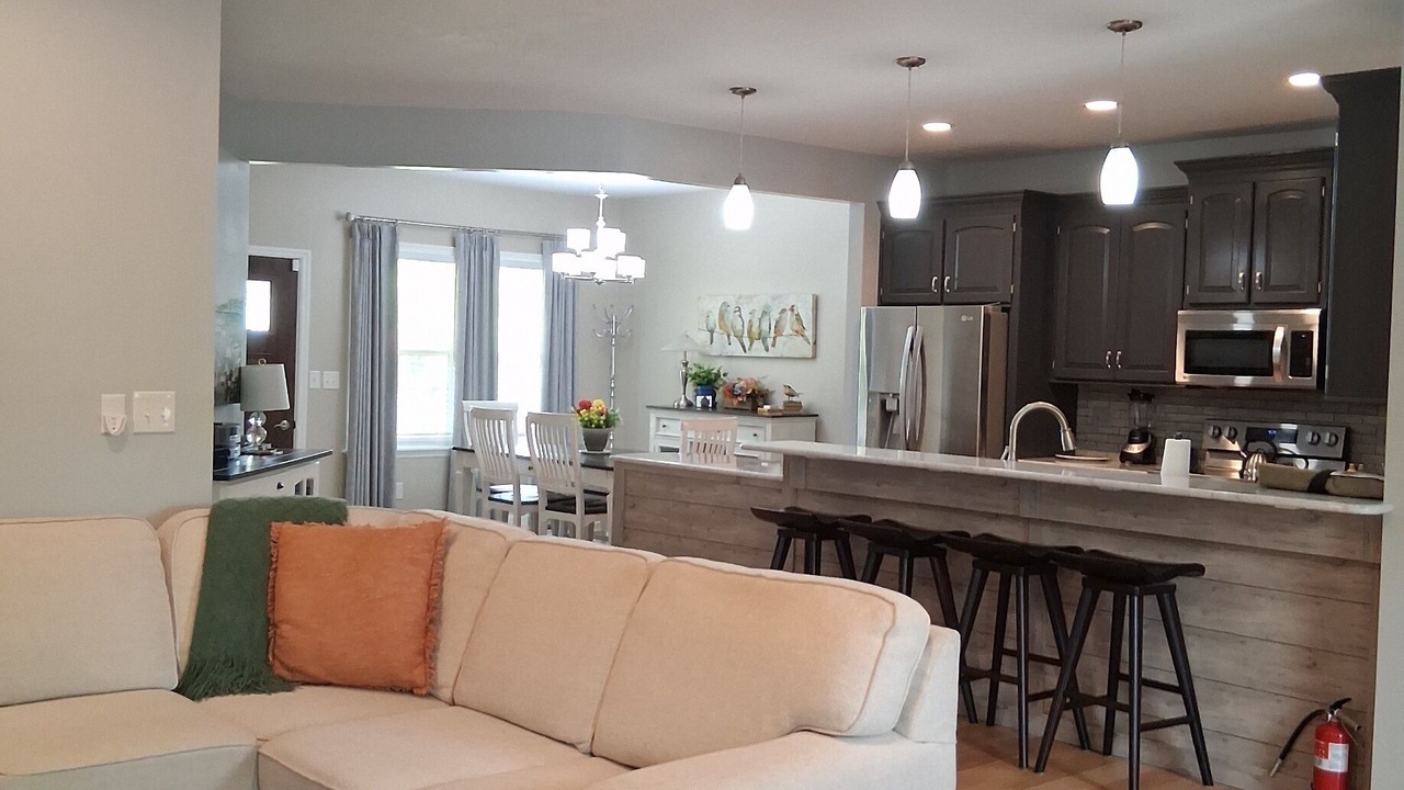 Photo of Livingroom in Oak Grove