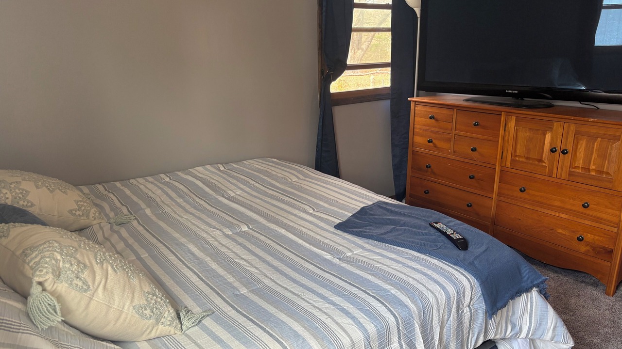Photo of Bedroom in Pauline
