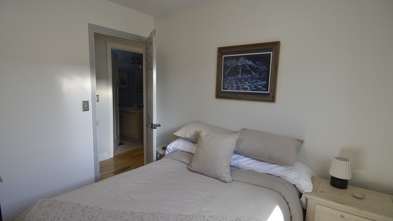Photo of Bedroom in Silverton