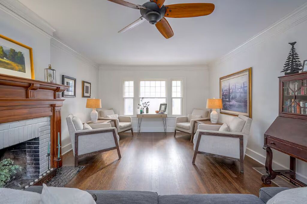 Photo of Livingroom in Kansas City