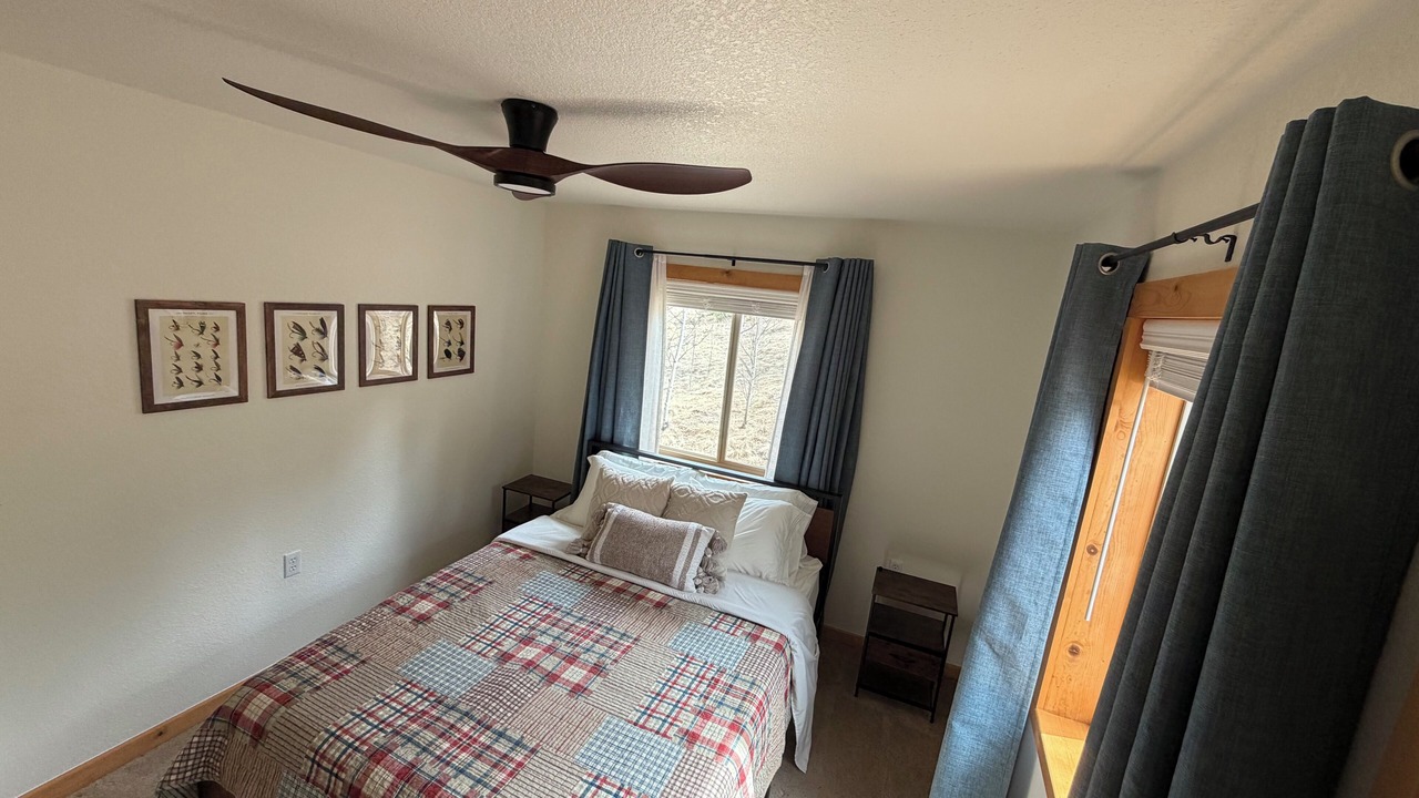 Photo of Bedroom in Indian Mountain