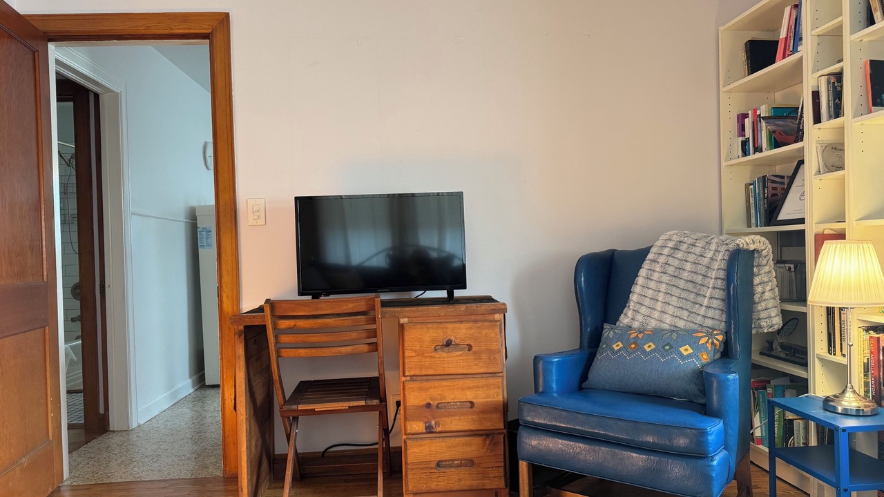 Photo of Livingroom in Russell