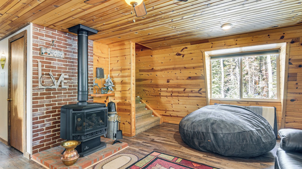 Photo of Bedroom in Meadow View Heights