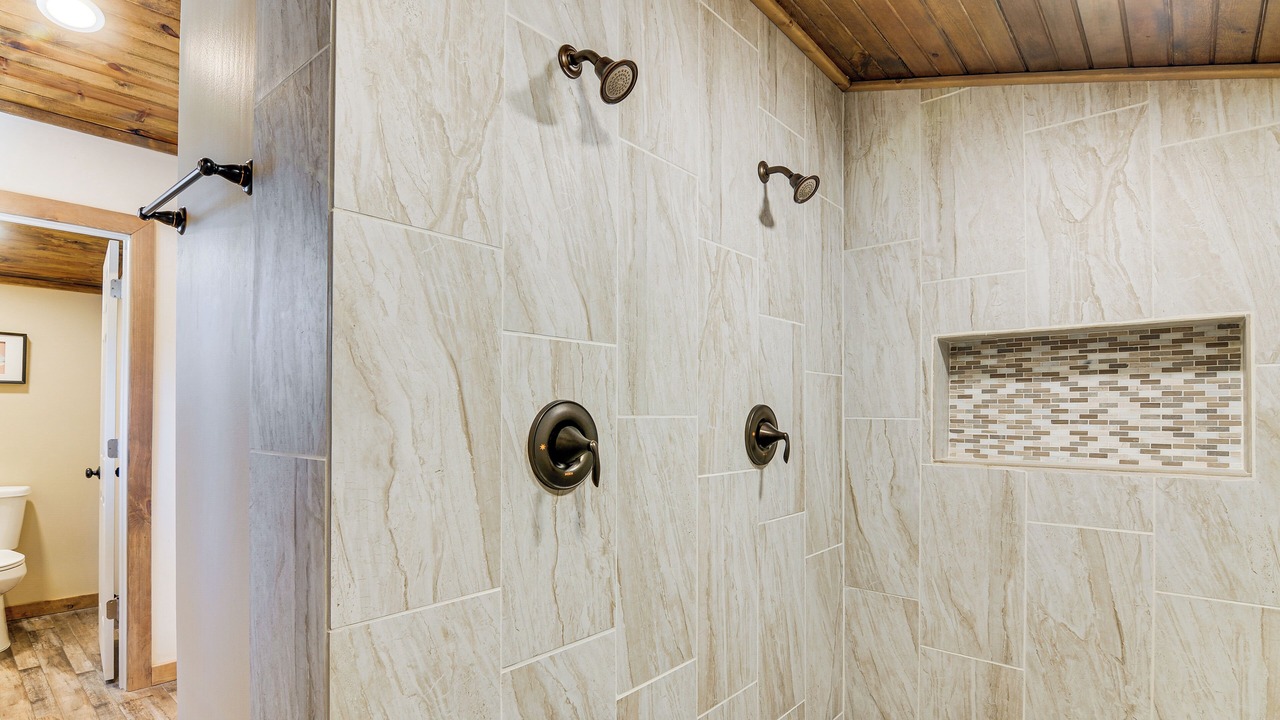 Photo of Bathroom in Meadow View Heights