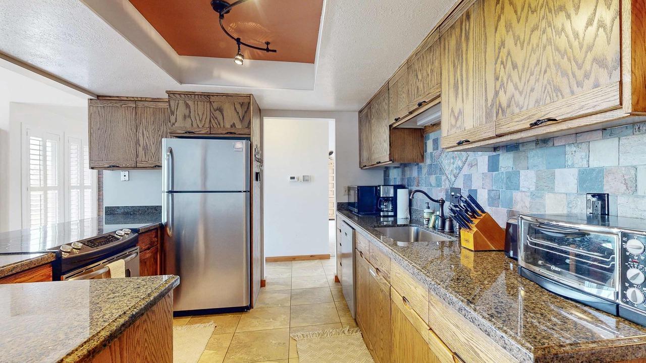 Photo of Kitchen in South Snyderville Basin