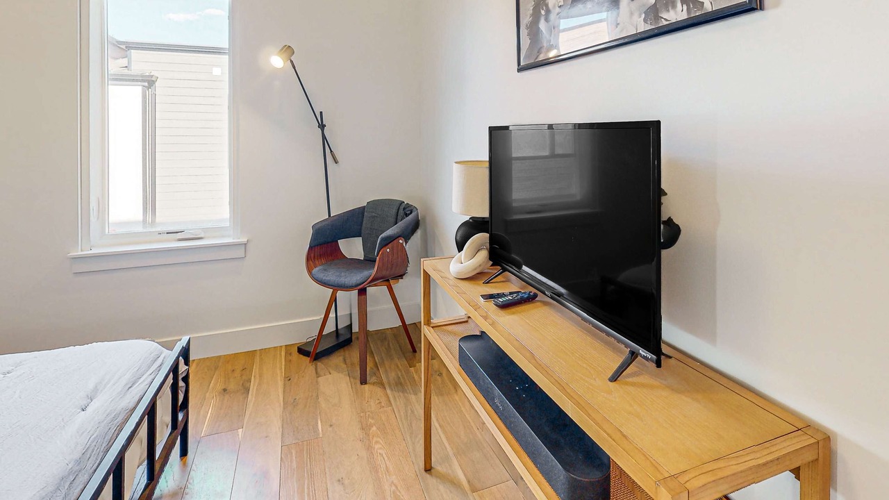 Photo of Bedroom in Summit Park