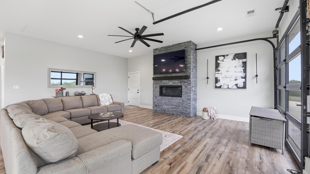 Photo of Livingroom in Grain Valley