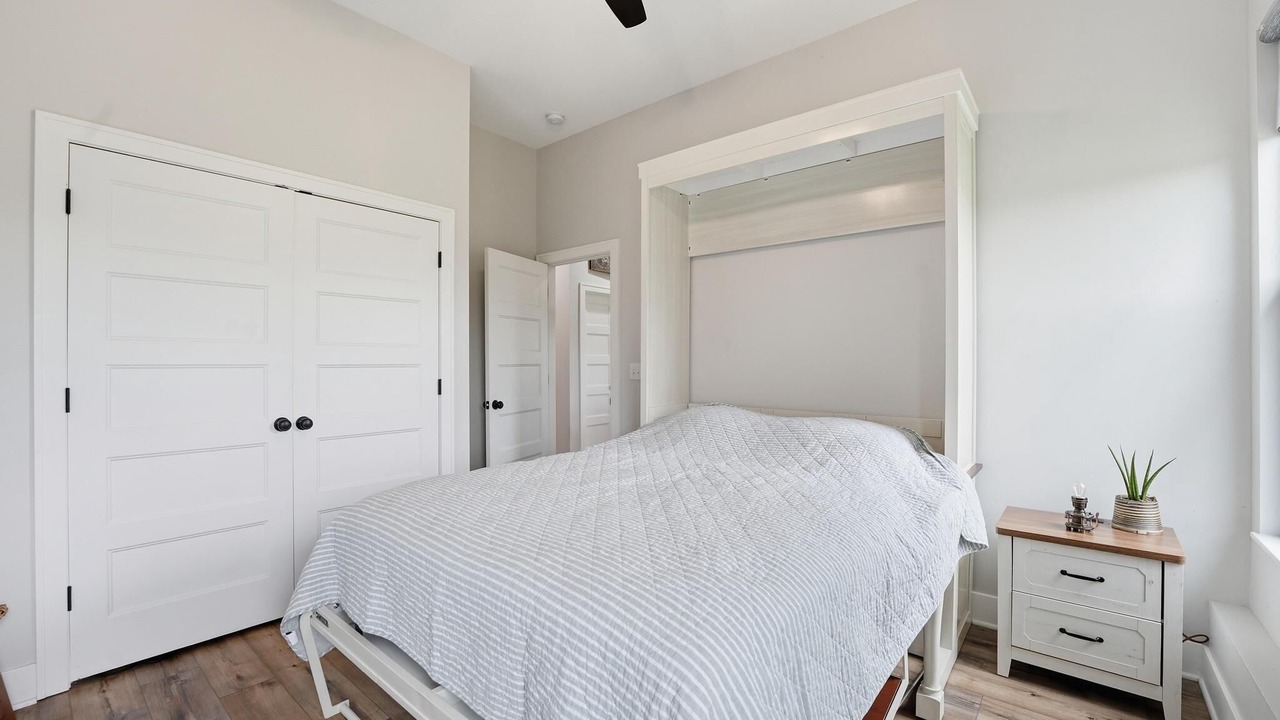 Photo of Bedroom in Grain Valley
