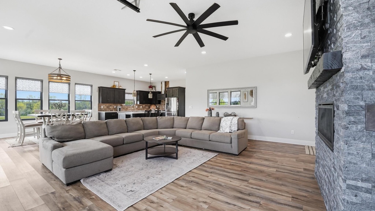 Photo of Livingroom in Grain Valley