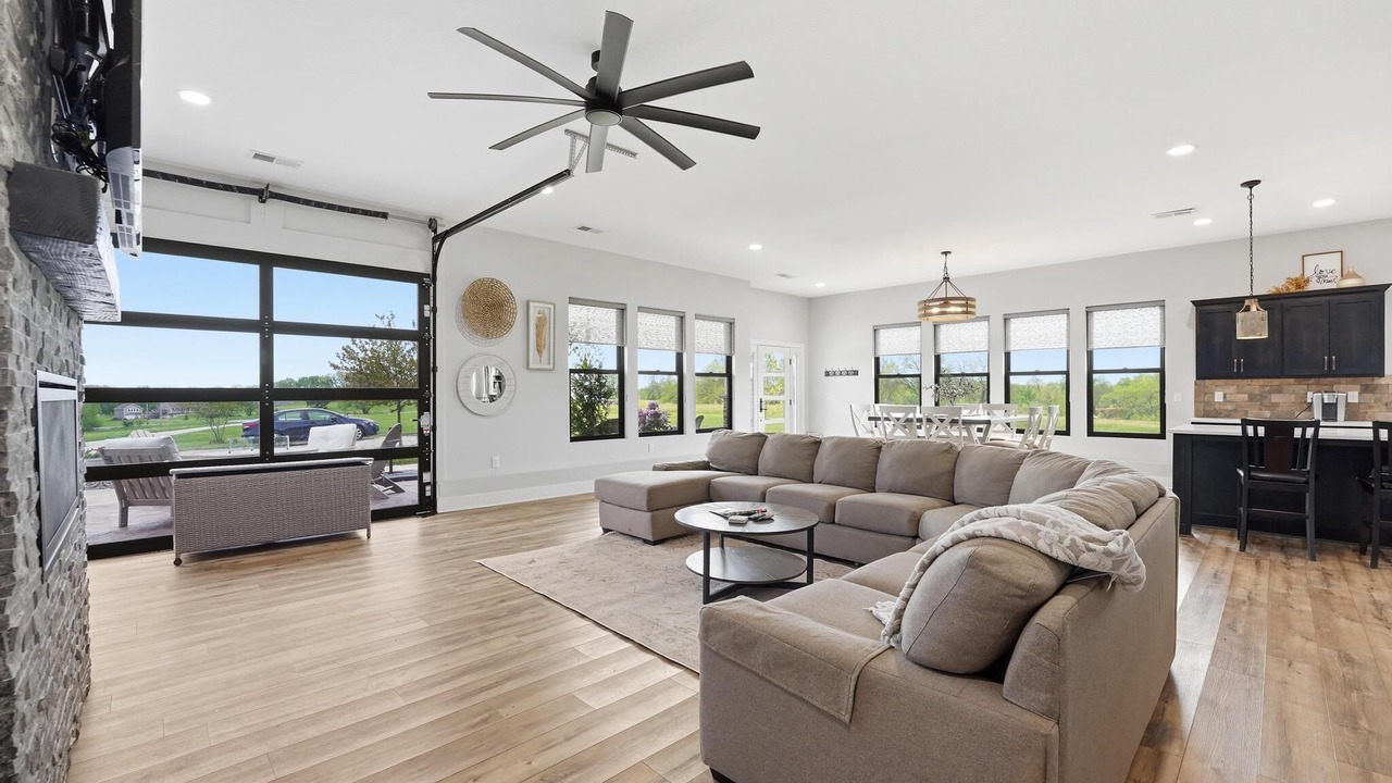 Photo of Livingroom in Grain Valley