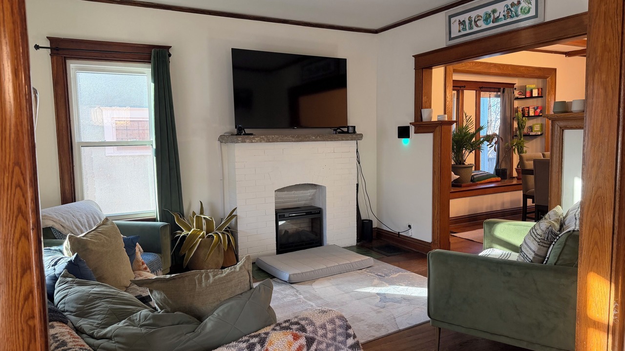 Photo of Livingroom in South Hyde Park