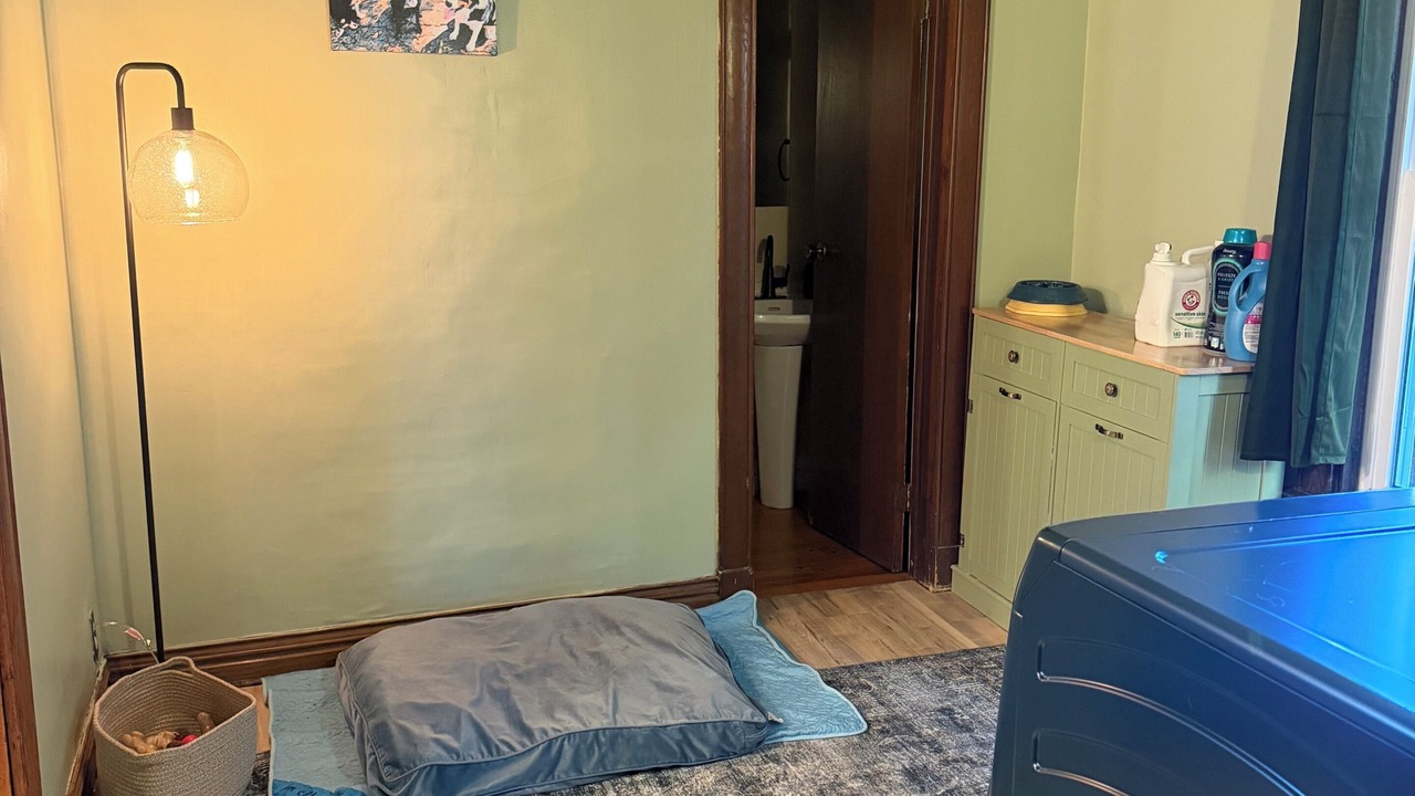 Photo of Bedroom in South Hyde Park