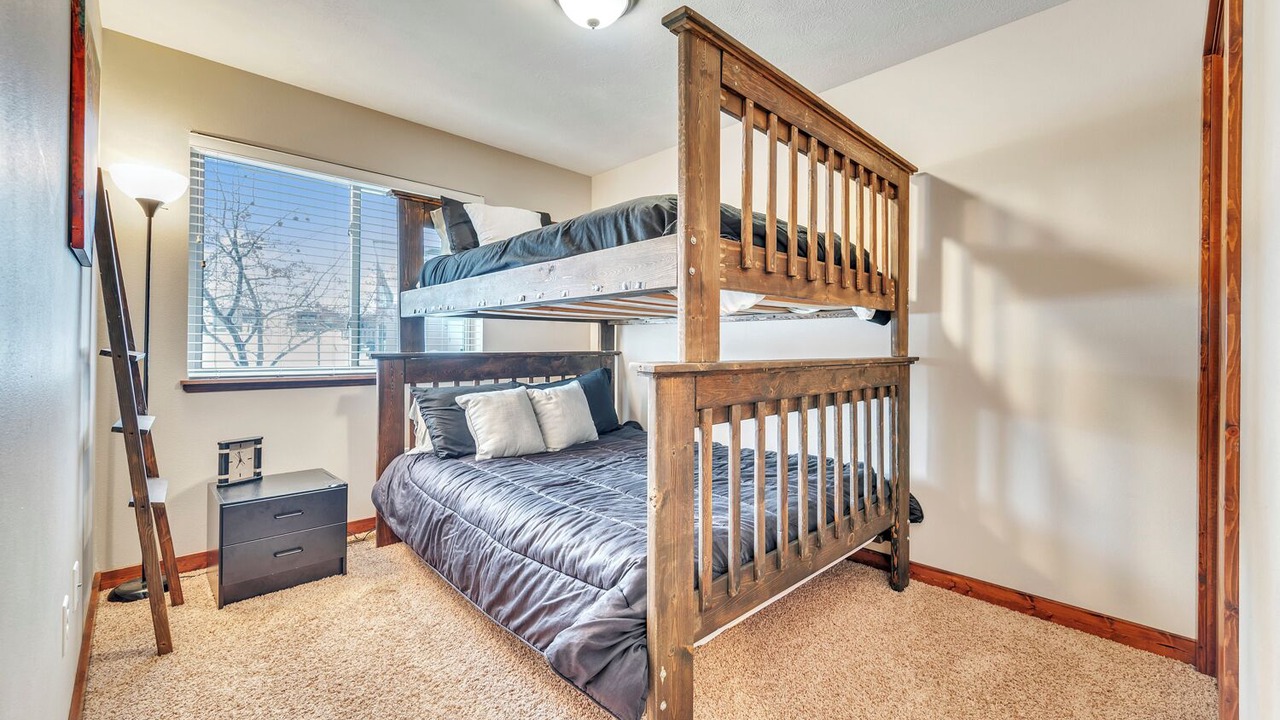 Photo of Bedroom in Arnolds Park