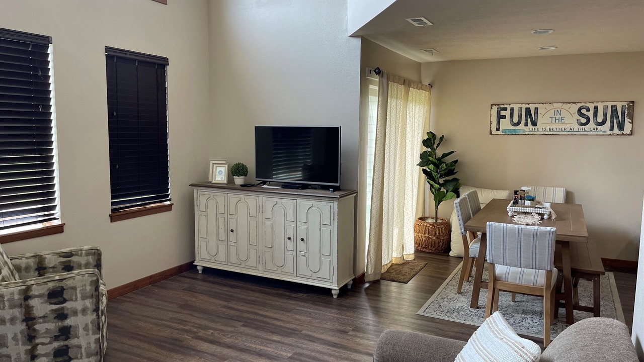 Photo of Livingroom in Arnolds Park