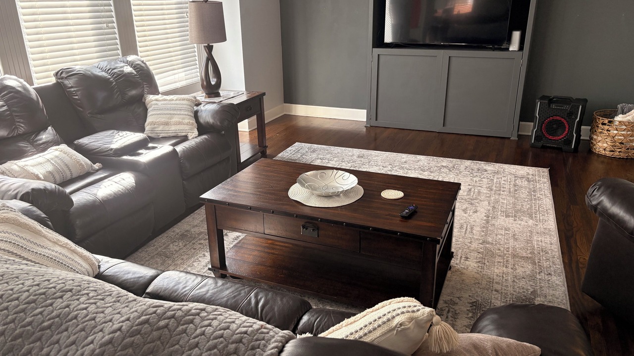 Photo of Livingroom in Shawnee