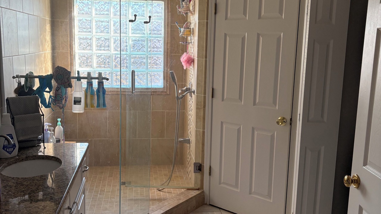 Photo of Bathroom in Shawnee