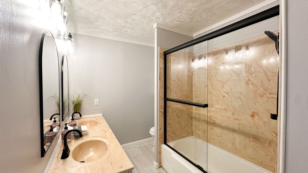 Photo of Bathroom in Mission
