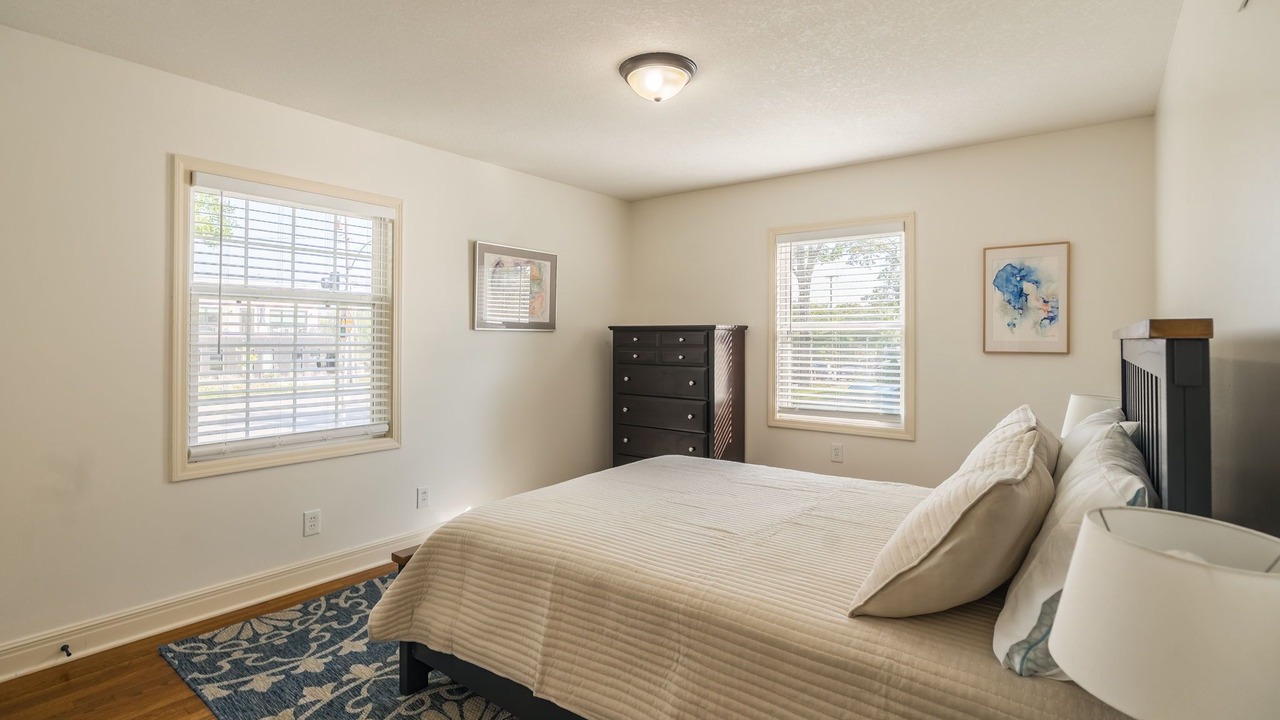 Photo of Bedroom in Prairie Village