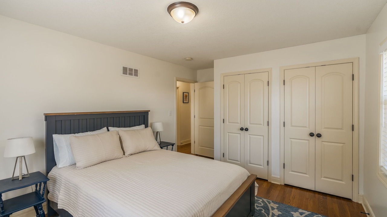 Photo of Bedroom in Prairie Village