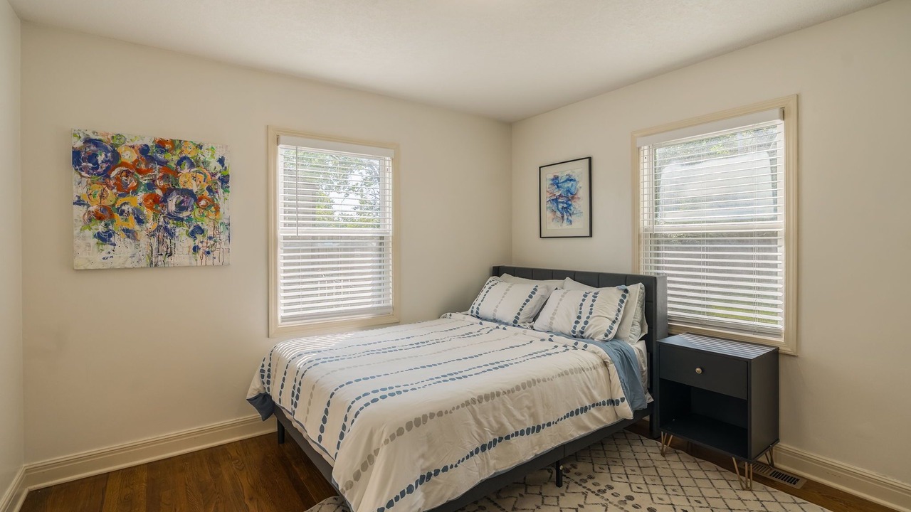 Photo of Bedroom in Prairie Village