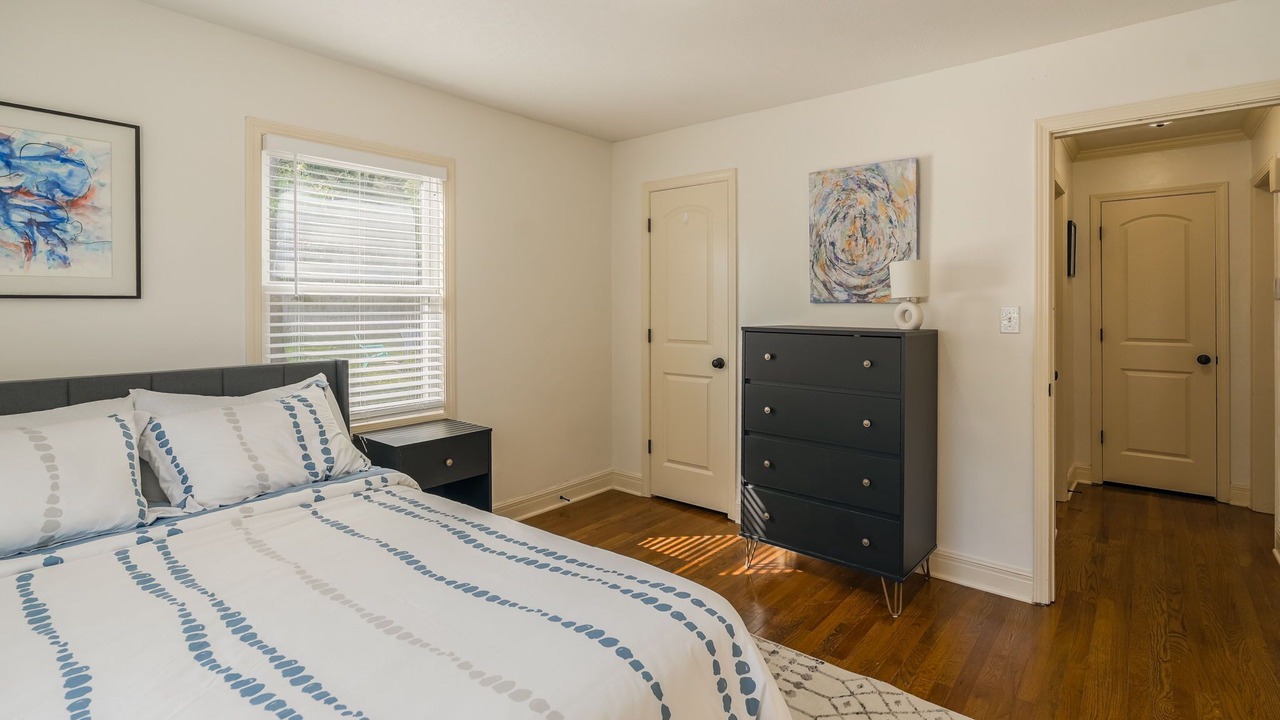 Photo of Bedroom in Prairie Village