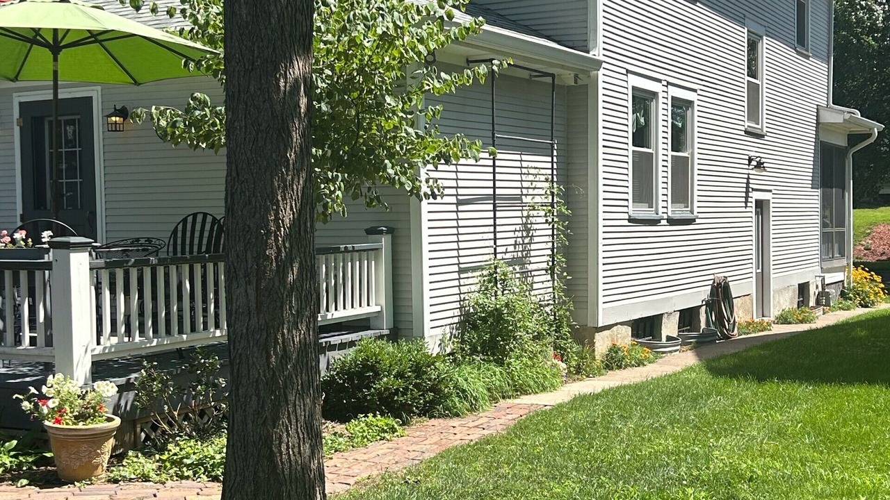 Photo of Outdoor in Davenport