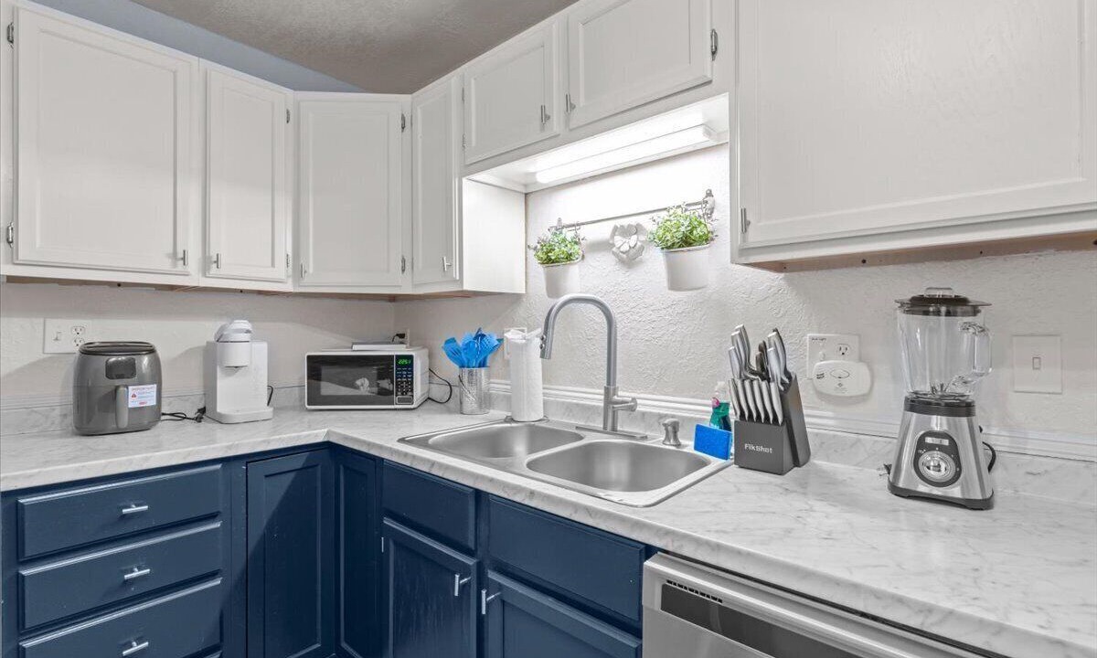 Photo of Kitchen in Midtown - Westport