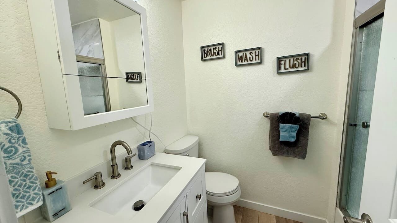 Photo of Bathroom in Dam East - West