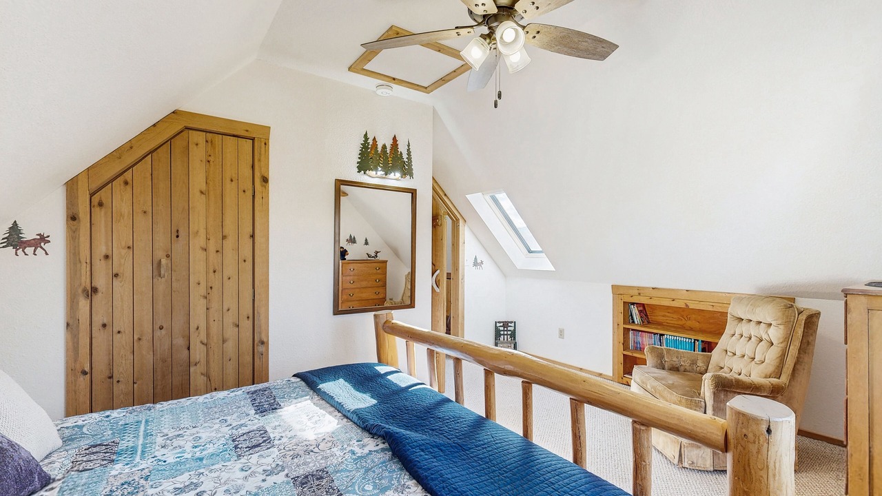 Photo of Bedroom in Drake