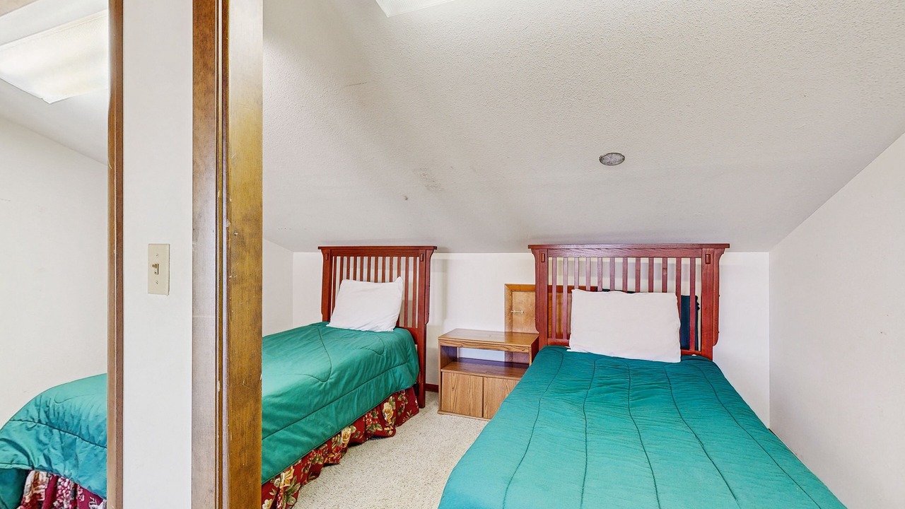 Photo of Bedroom in Fall River Estates