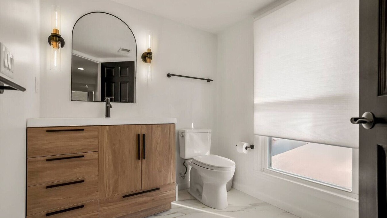 Photo of Bathroom in Prairie Village