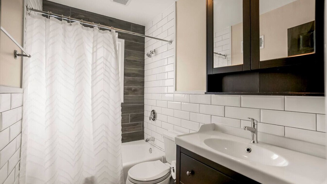 Photo of Bathroom in Prairie Village