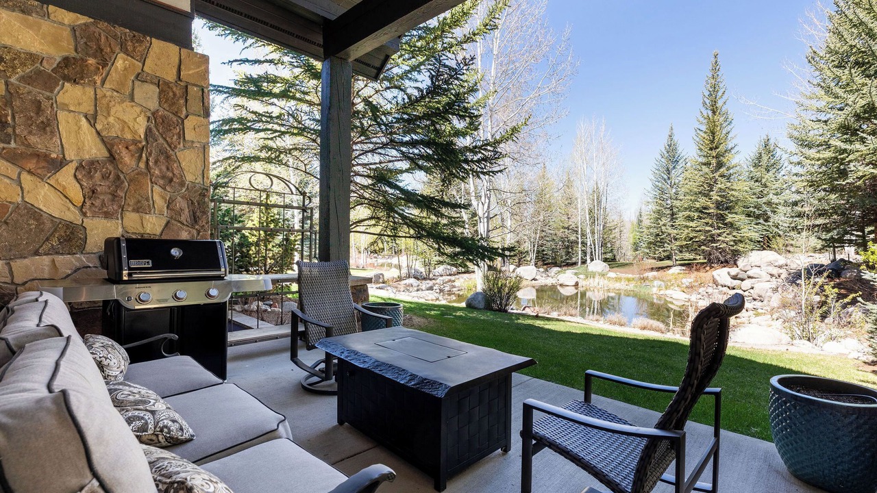 Photo of Patio Balcony in Edwards