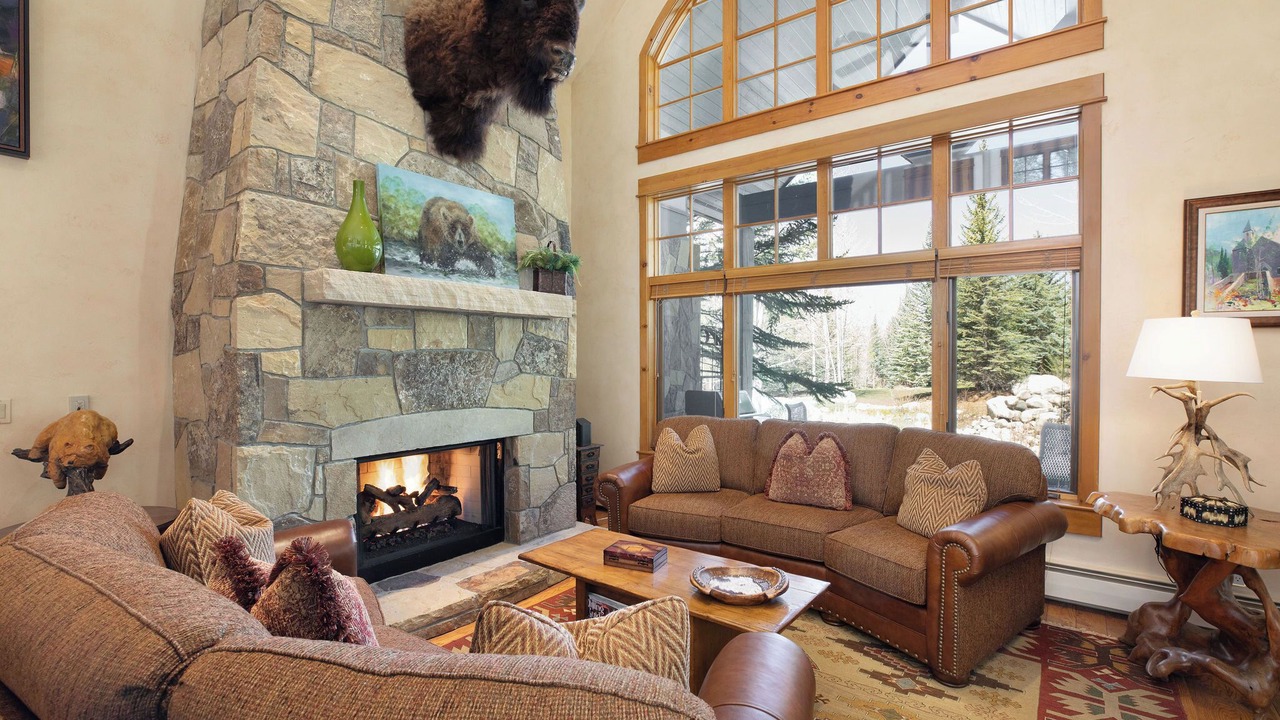Photo of Livingroom in Edwards