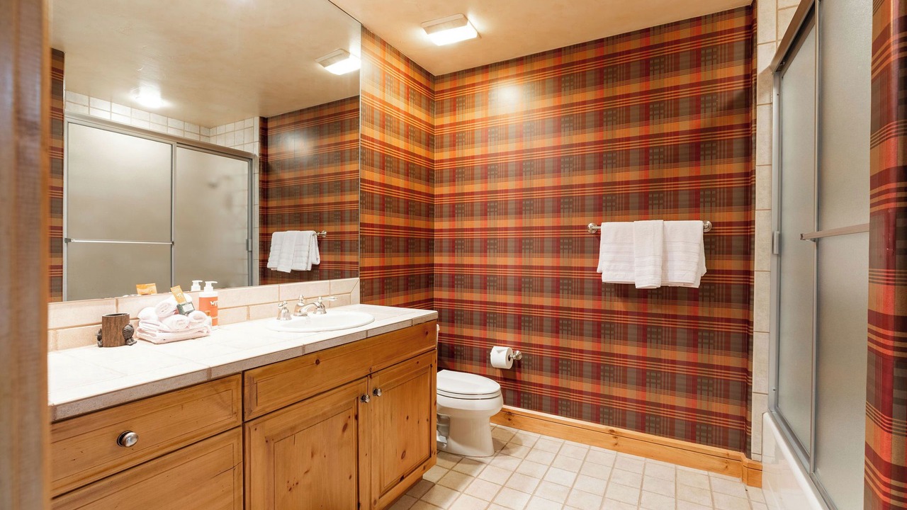 Photo of Bathroom in Edwards