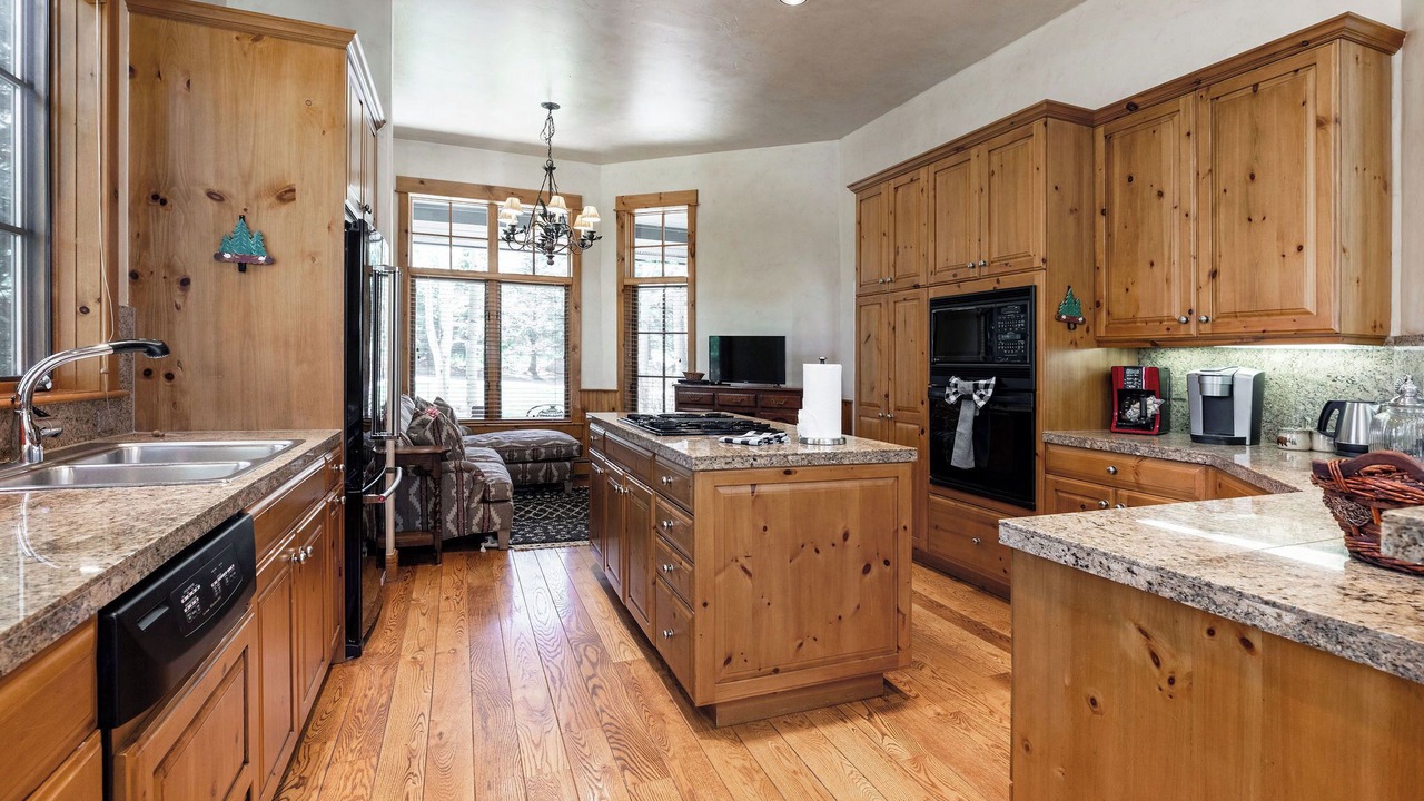 Photo of Kitchen in Edwards