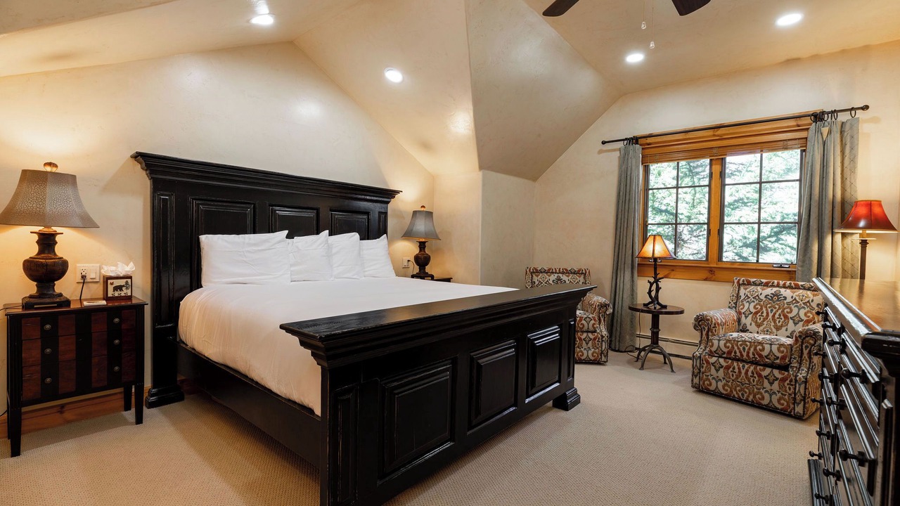 Photo of Bedroom in Edwards