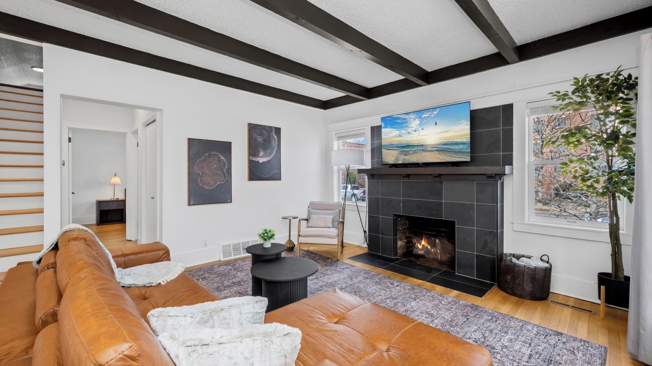 Photo of Livingroom in University Park