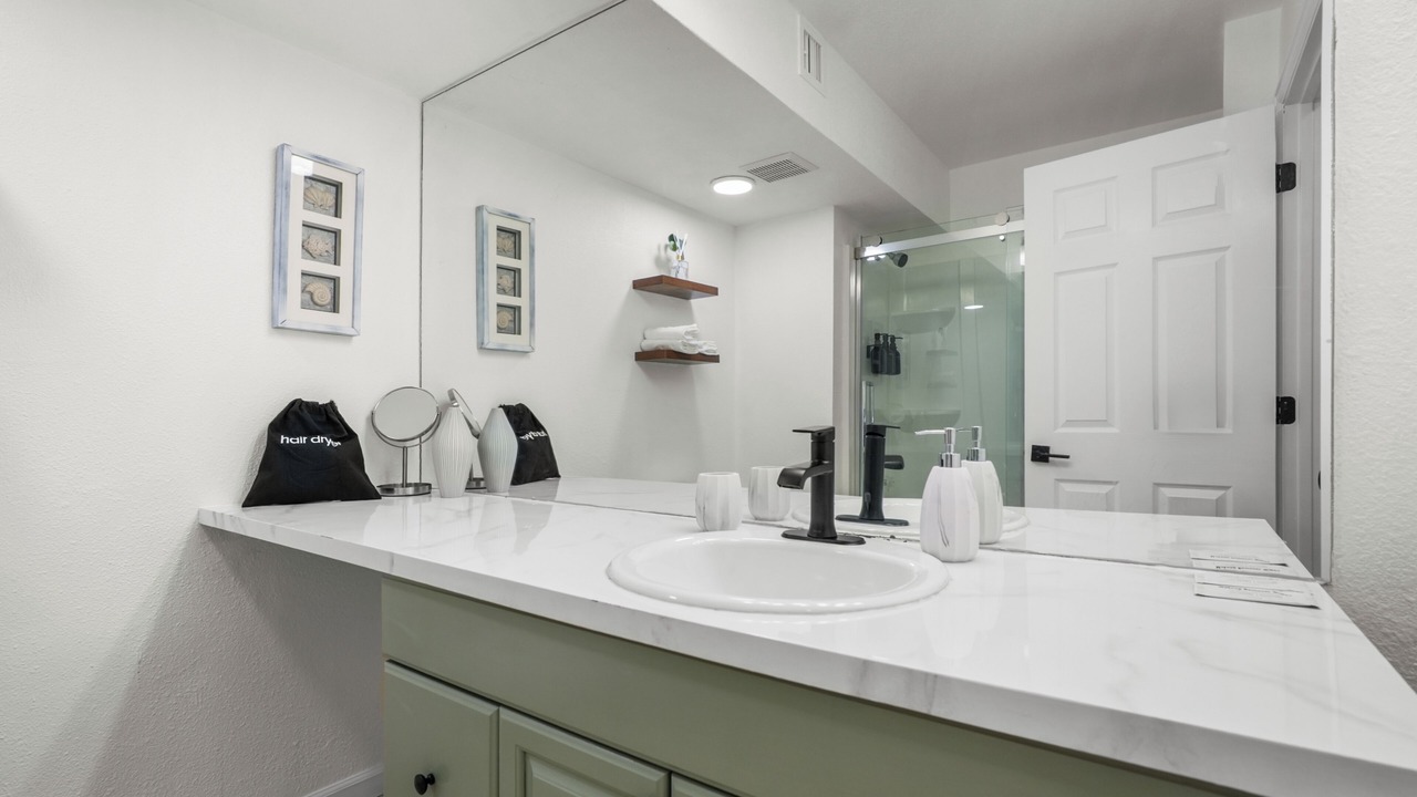 Photo of Bathroom in Englewood