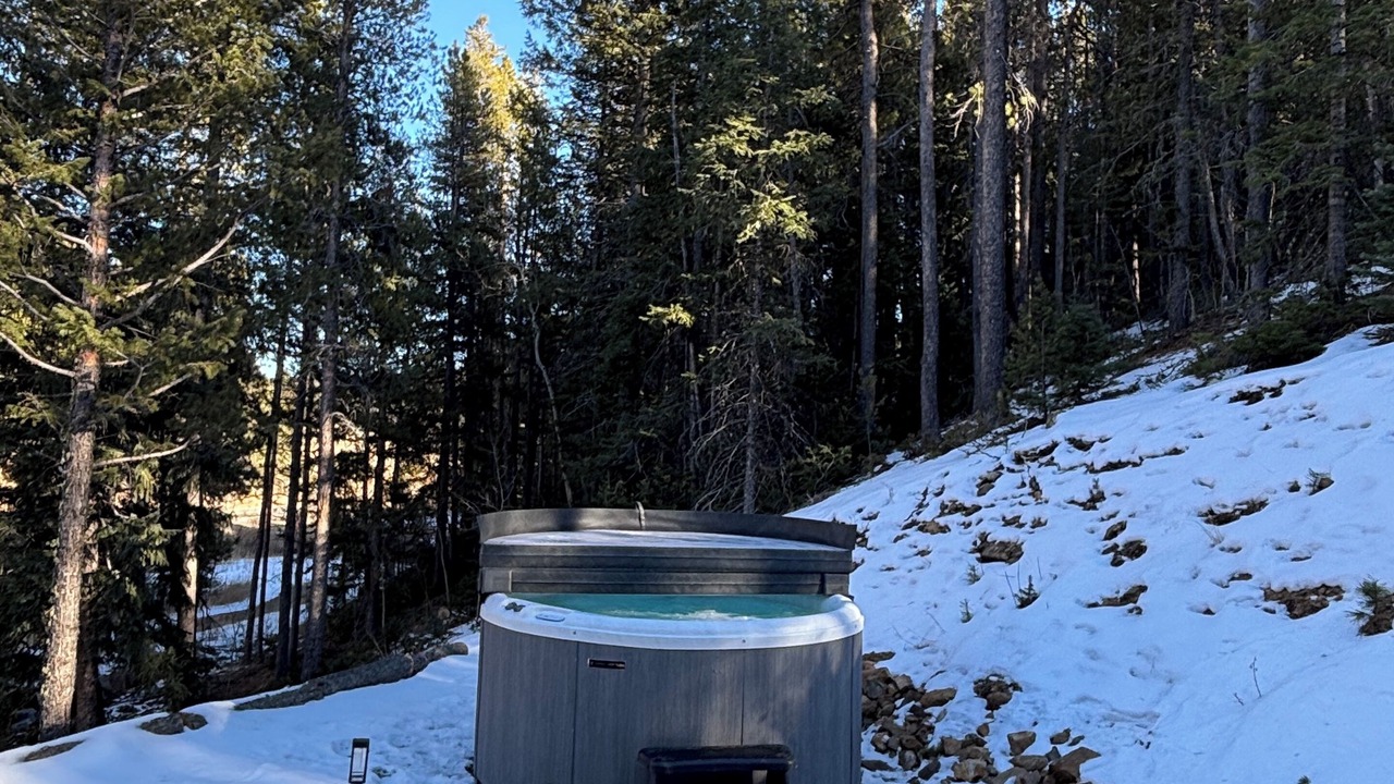 Photo of Outdoor in Black Hawk