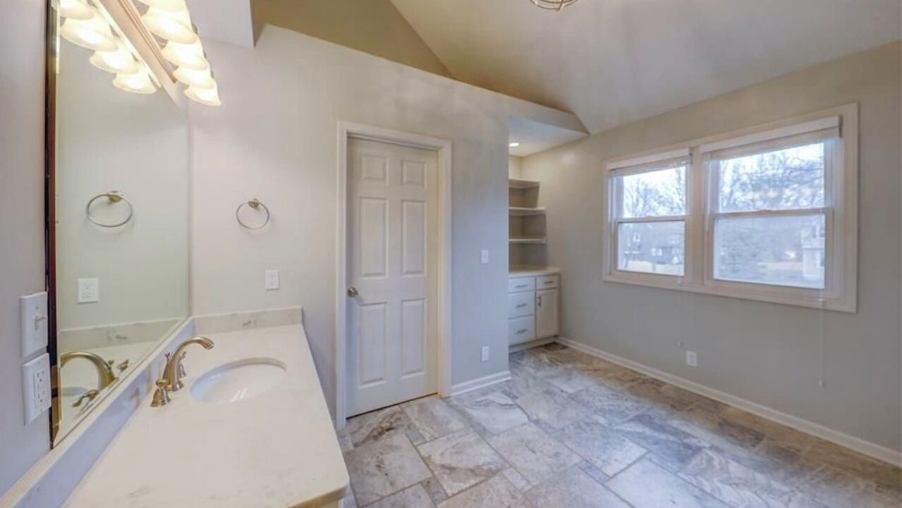 Photo of Bathroom in Overland Park