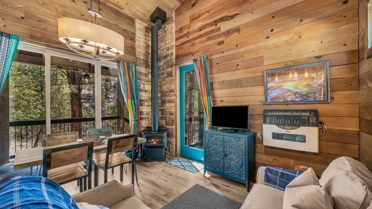 Photo of Livingroom in Zion National Park East Entrance