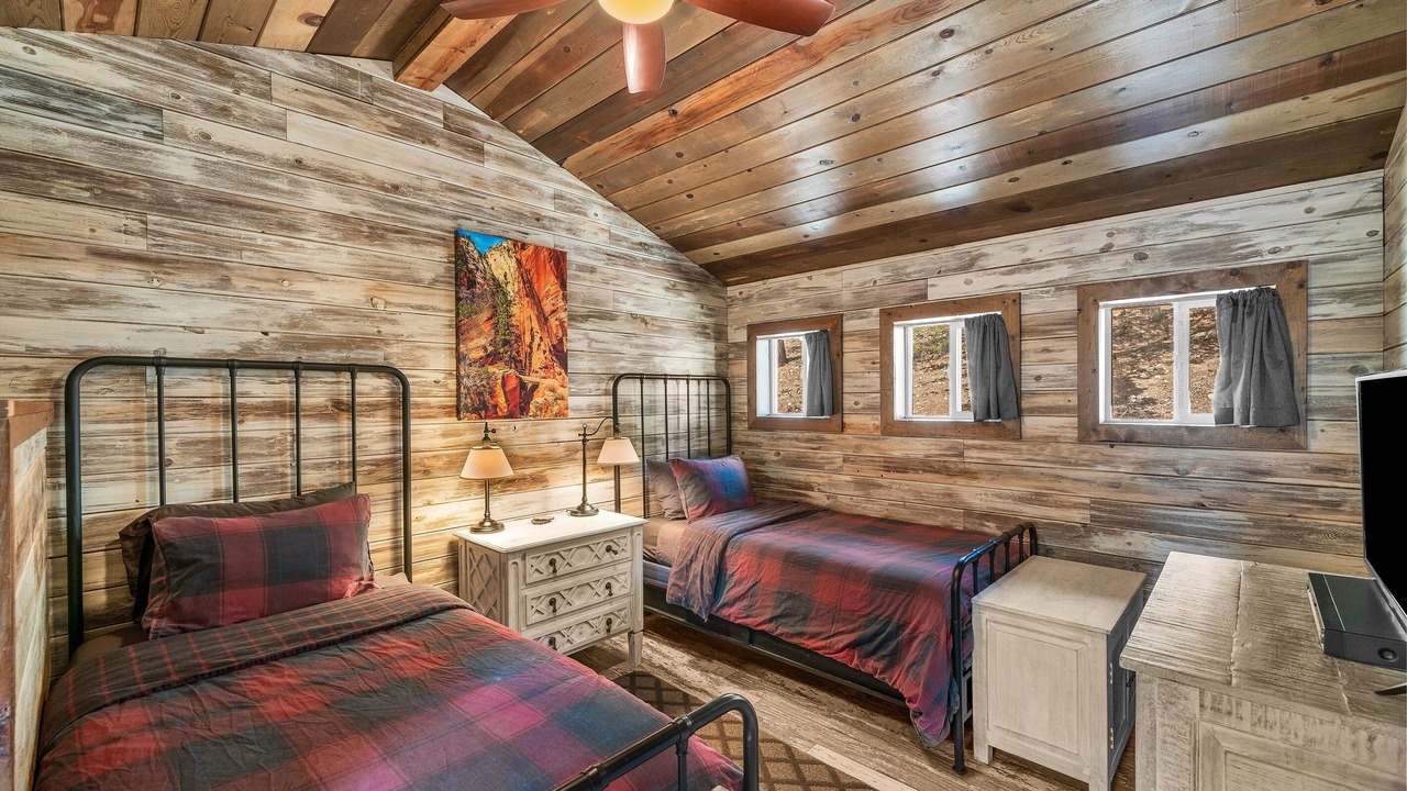 Photo of Bedroom in Zion National Park East Entrance