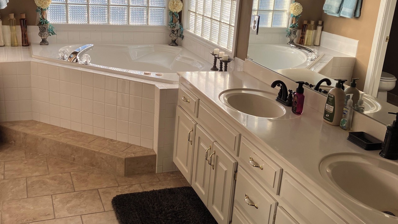 Photo of Bathroom in Shawnee