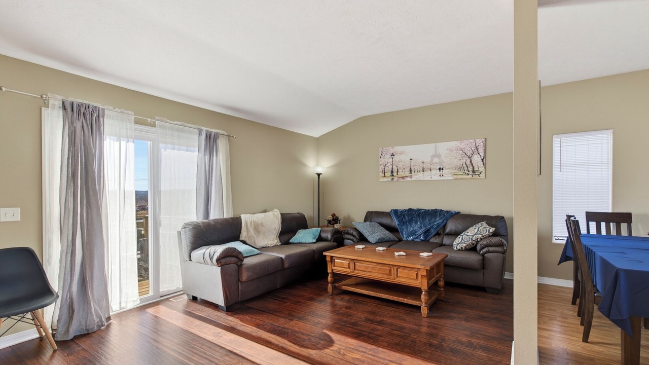 Photo of Livingroom in Omaha