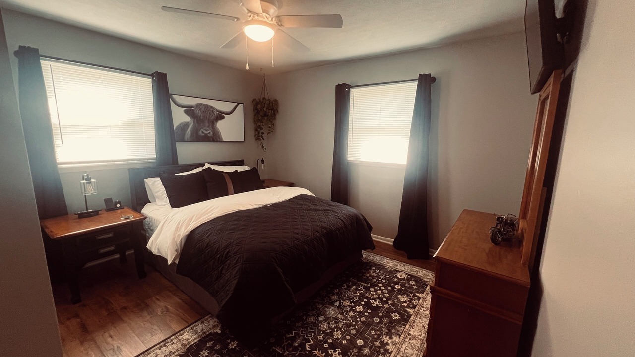 Photo of Bedroom in Salina