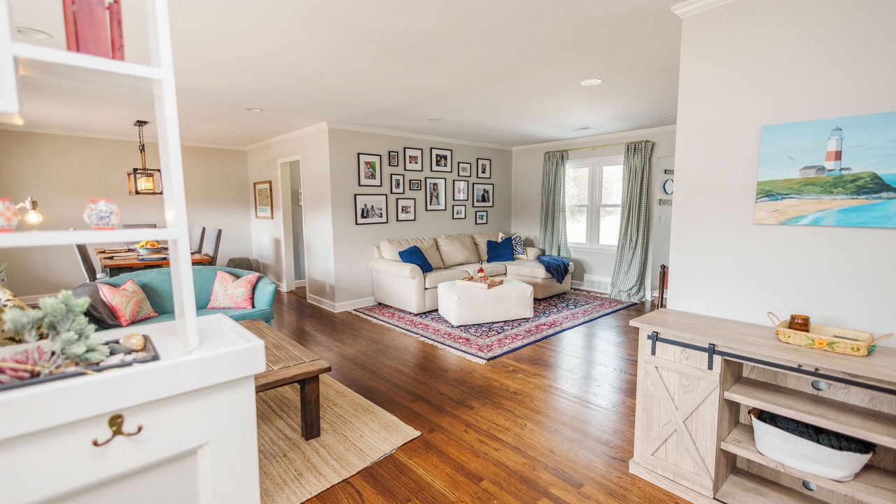 Photo of Livingroom in Westwood Hills