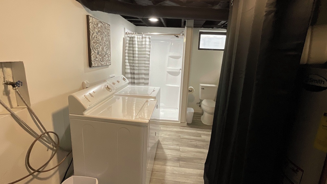 Photo of Bathroom in Aksarben - Elmwood Park